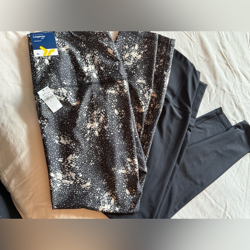 NWT Old Navy Powersoft Black&Cream Leggings/NWOT Black legging bundle Size XL